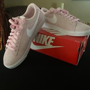 Nike Blazer Low, foam; suede, pink